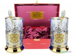 Подстаканники &quot;Свадебные&quot; гравировка, позолоченные. Набор для чая: футляр лежа под два,  2 хруст. стакана, 2 ложки